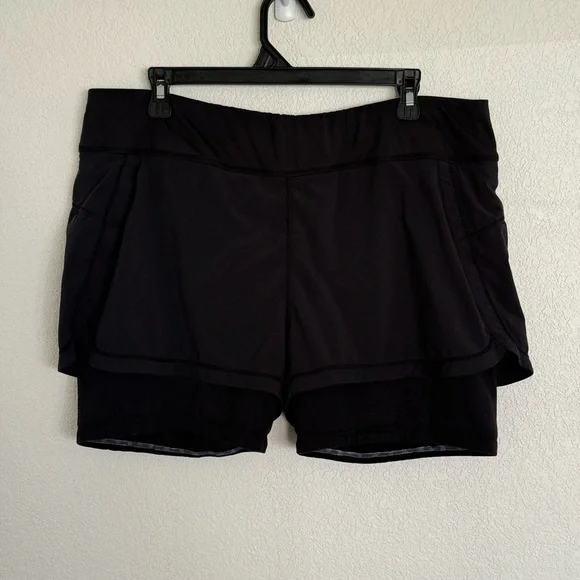 Athleta Ready Set 2-in-1 shorts - Picture 2 of 5